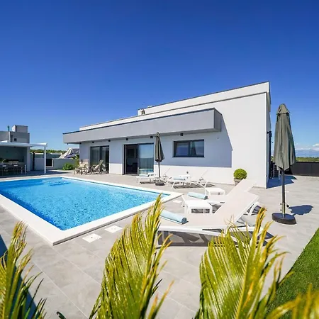 Oasis Zadarvillas Вілла Задар